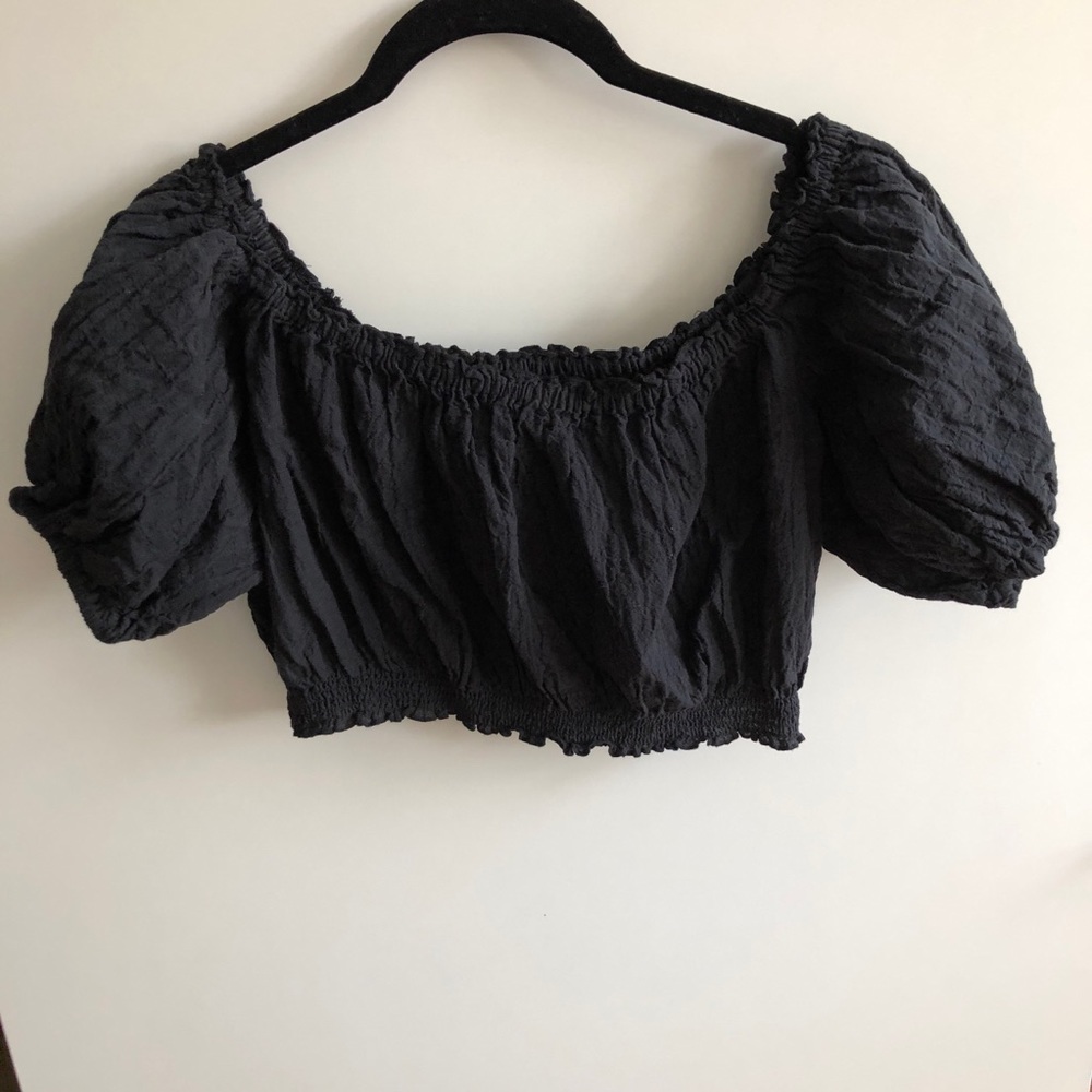 Black Ruffled Crop Top